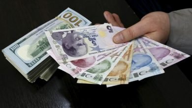 الليرة التركية تتراجع أمام الدولار مع اقتراب الانتخابات